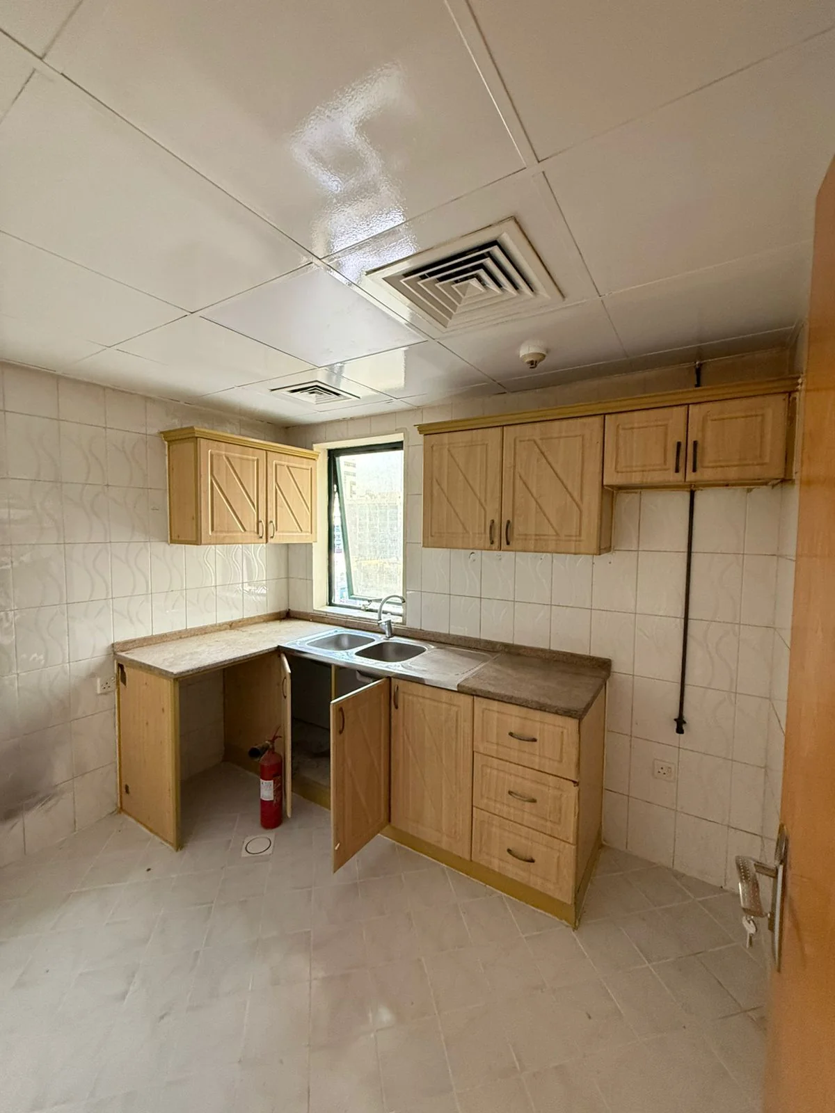 إيجار غرفة وصالة المجاز 2