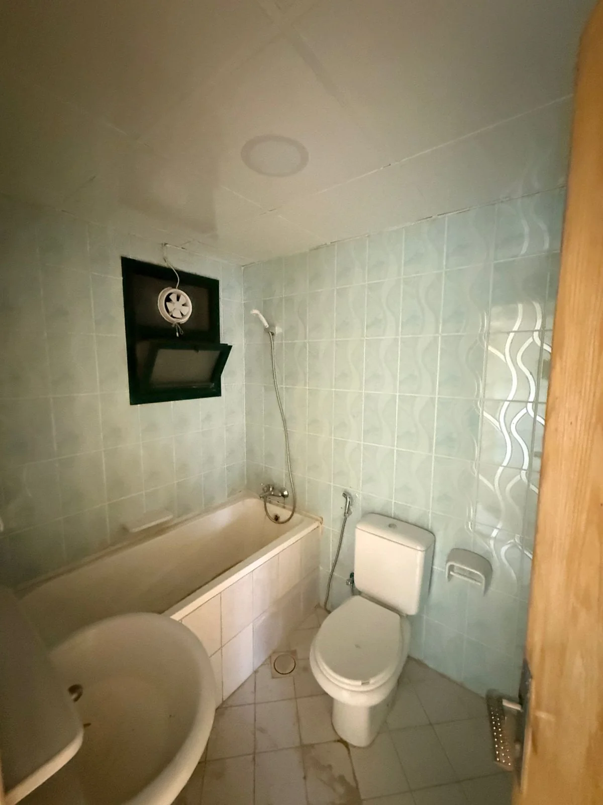 إيجار غرفة وصالة المجاز 2